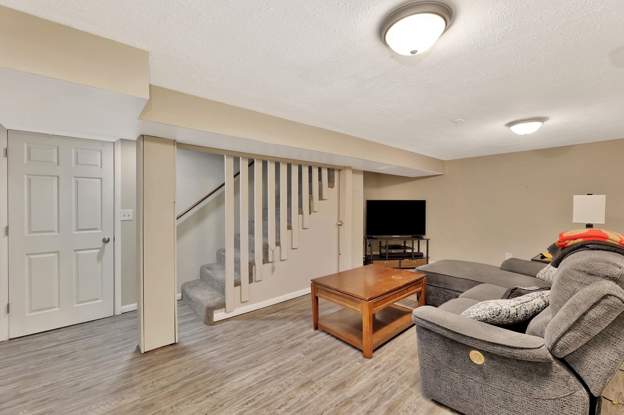 1729 E Ventnor St, Park City, Kansas image 22