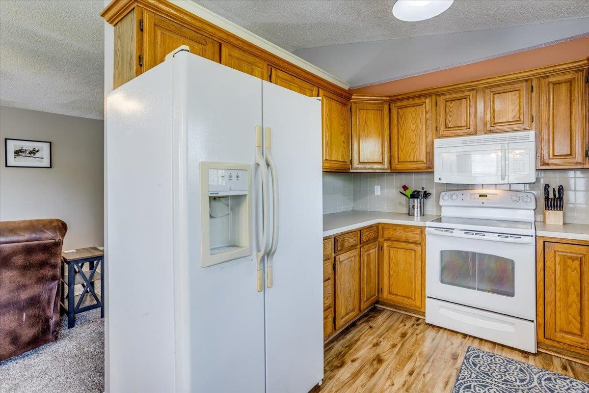 3744 N Rushwood Ct, Wichita, Kansas image 10