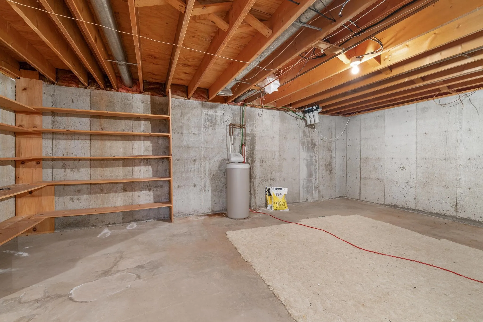 Geuda Springs, Kansas 67051, United States, 4 Bedrooms Bedrooms, ,2 BathroomsBathrooms,Residential,Active,146702