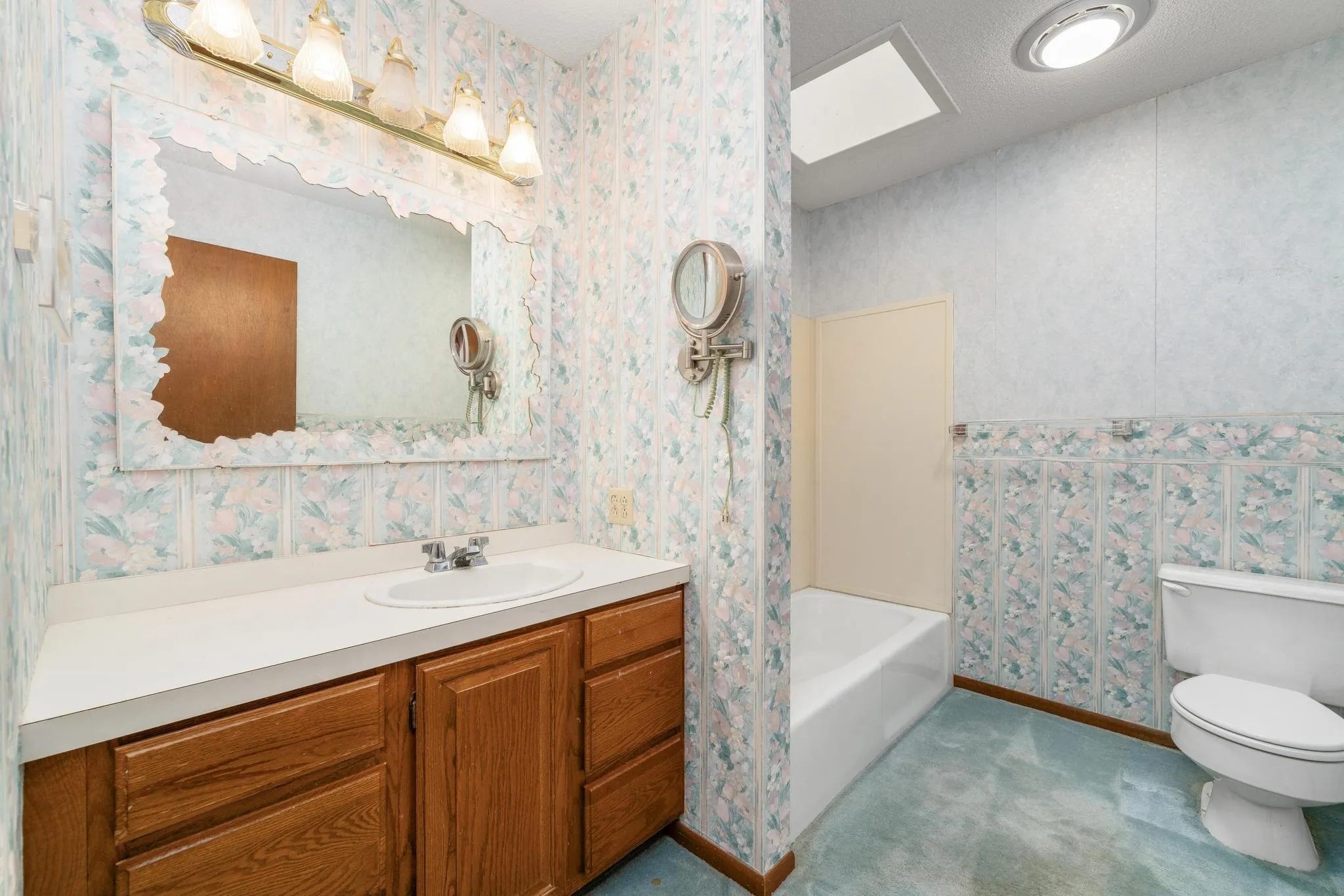 Geuda Springs, Kansas 67051, United States, 4 Bedrooms Bedrooms, ,2 BathroomsBathrooms,Residential,Active,146702