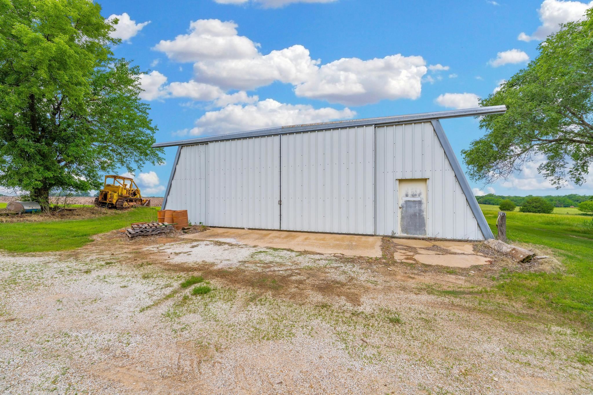 875 S Geuda Springs Rd, Geuda Springs, Kansas image 31