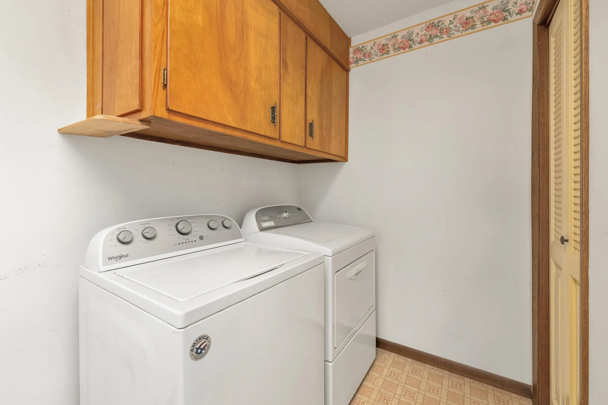 Geuda Springs, Kansas 67051, United States, 4 Bedrooms Bedrooms, ,2 BathroomsBathrooms,Residential,Active,146702