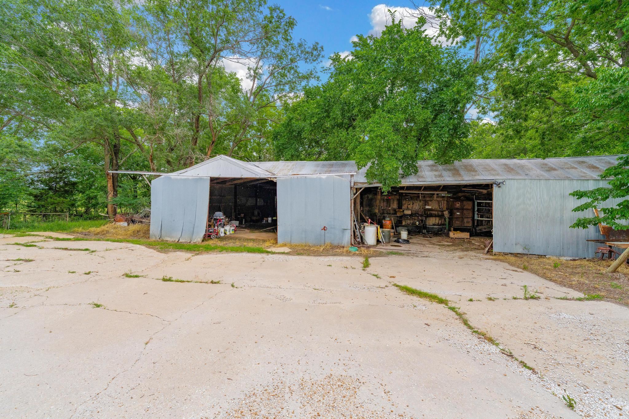 875 S Geuda Springs Rd, Geuda Springs, Kansas image 30
