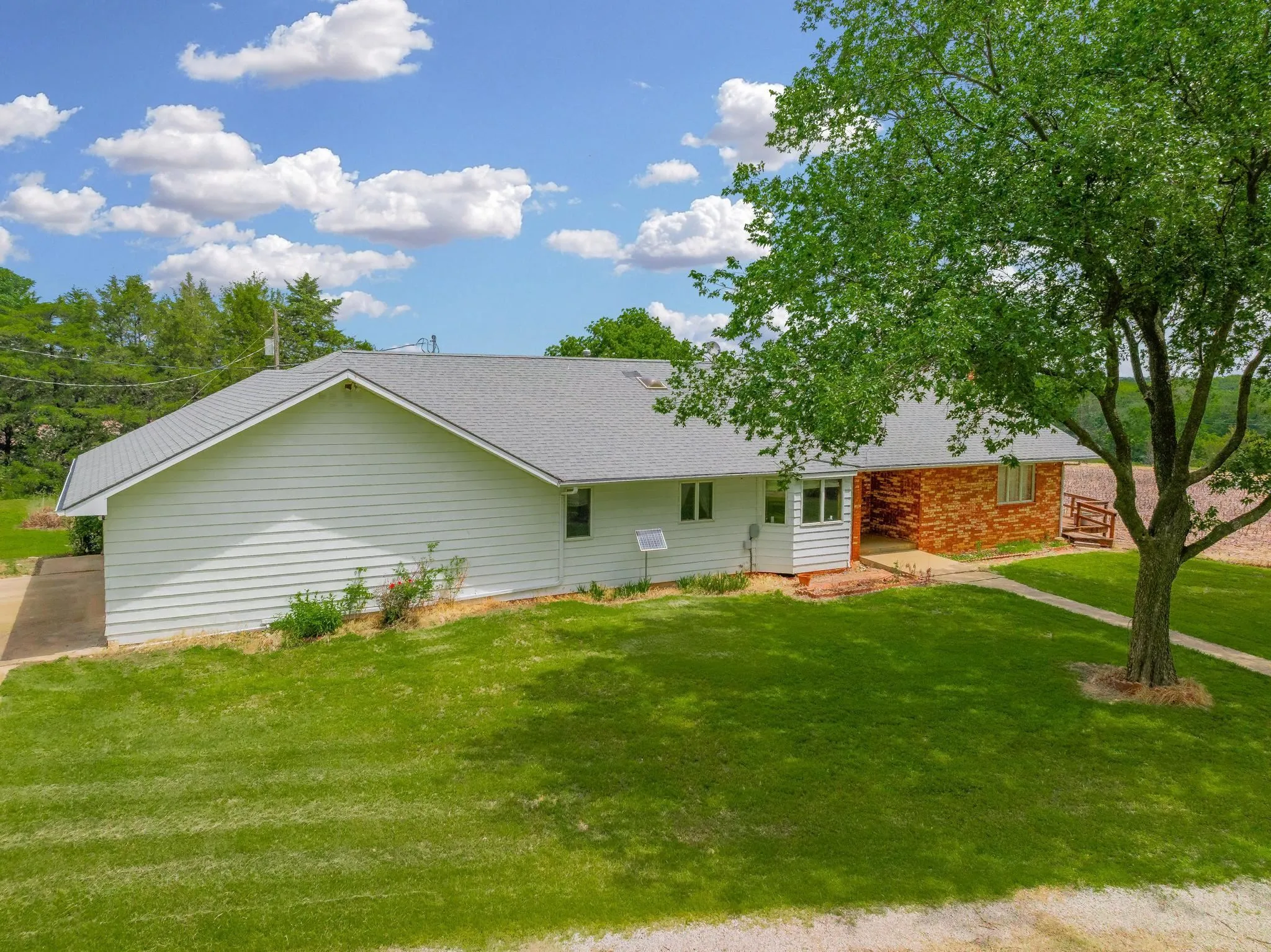Geuda Springs, Kansas 67051, United States, 4 Bedrooms Bedrooms, ,2 BathroomsBathrooms,Residential,Active,146702