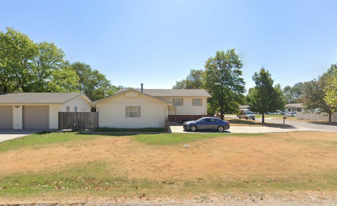 734 W Mona St, Wichita, Kansas image 2