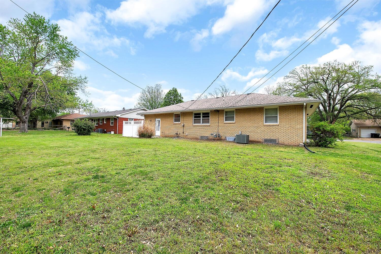 309 Alice Ave, Newton, Kansas image 10