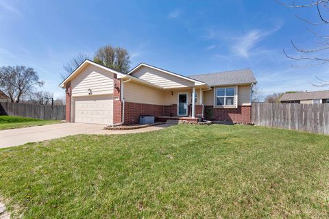 Condo For Sale - 600 Laramie Cir<br/> Maize, KS 67101