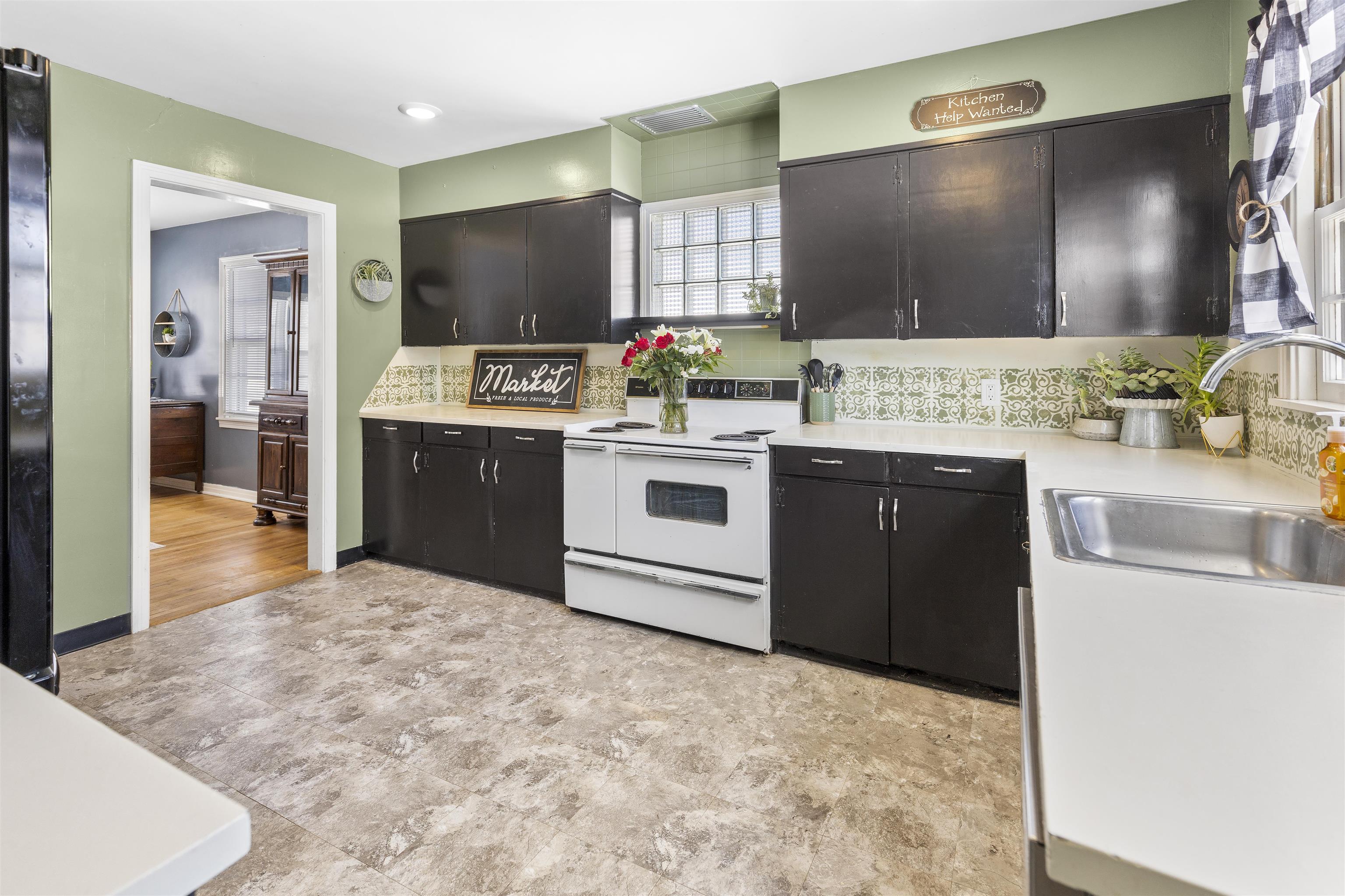 428 College St, Halstead, Kansas image 10