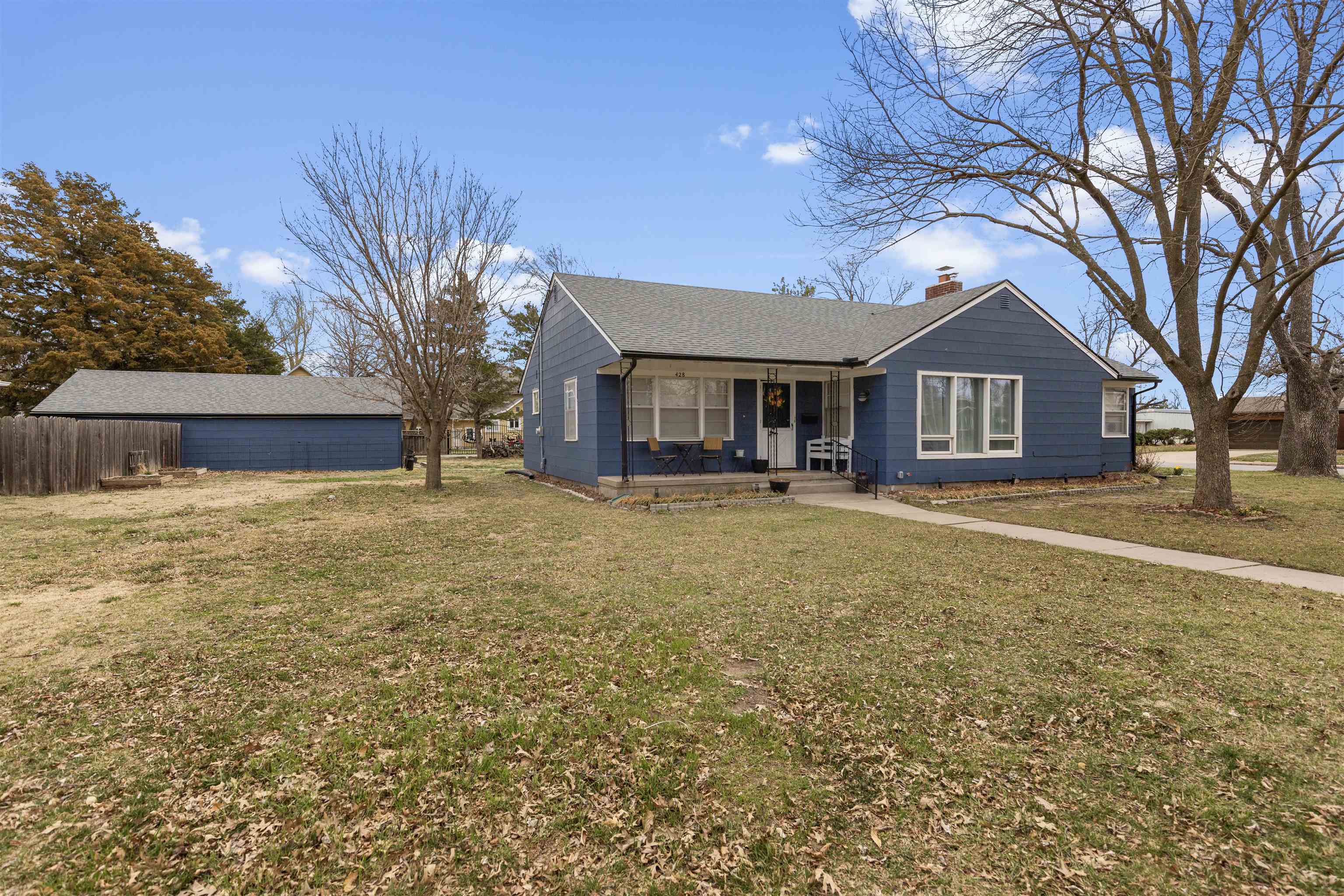 428 College St, Halstead, Kansas image 2
