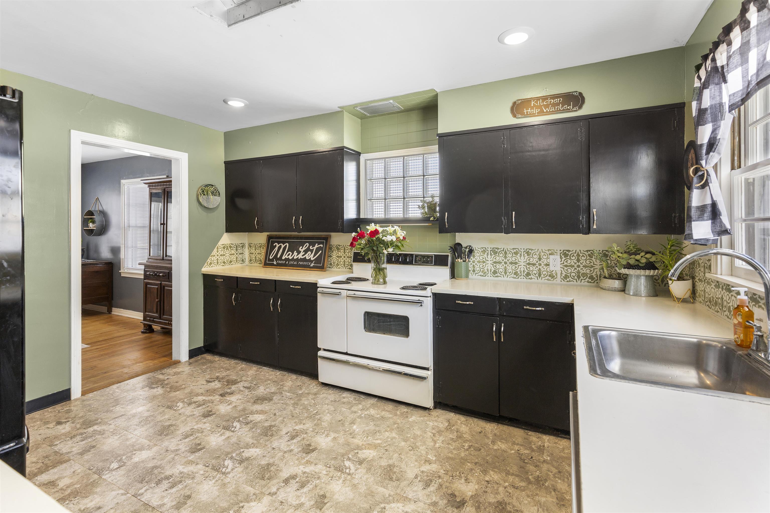 428 College St, Halstead, Kansas image 11