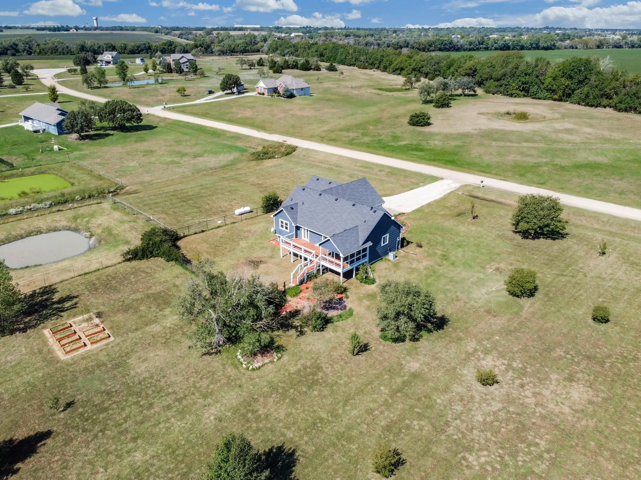 Wichita, Kansas 67210, United States, 3 Bedrooms Bedrooms, ,3 BathroomsBathrooms,Residential,Active,218836