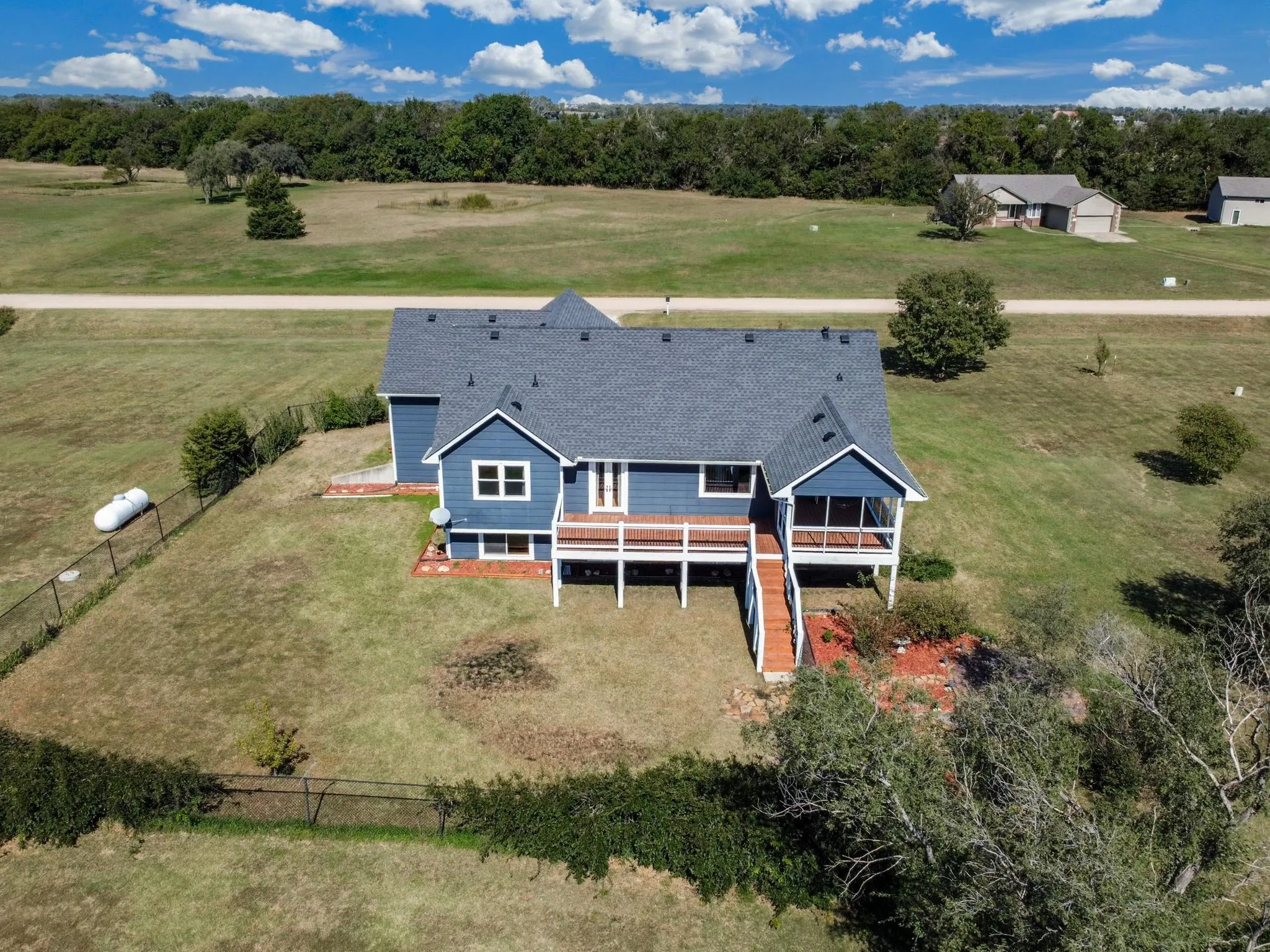 Wichita, Kansas 67210, United States, 3 Bedrooms Bedrooms, ,3 BathroomsBathrooms,Residential,Active,218836