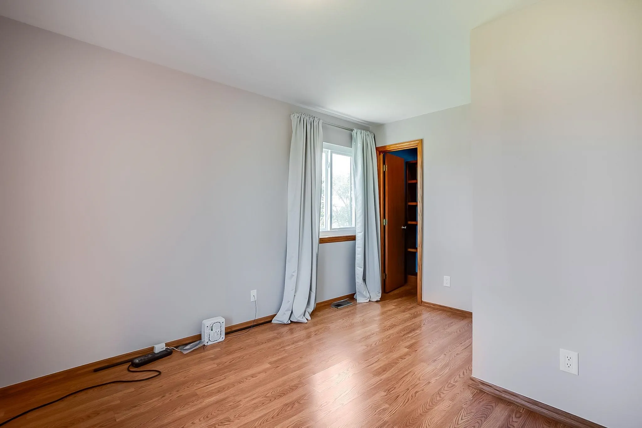 Wichita, Kansas 67210, United States, 3 Bedrooms Bedrooms, ,3 BathroomsBathrooms,Residential,Active,218836