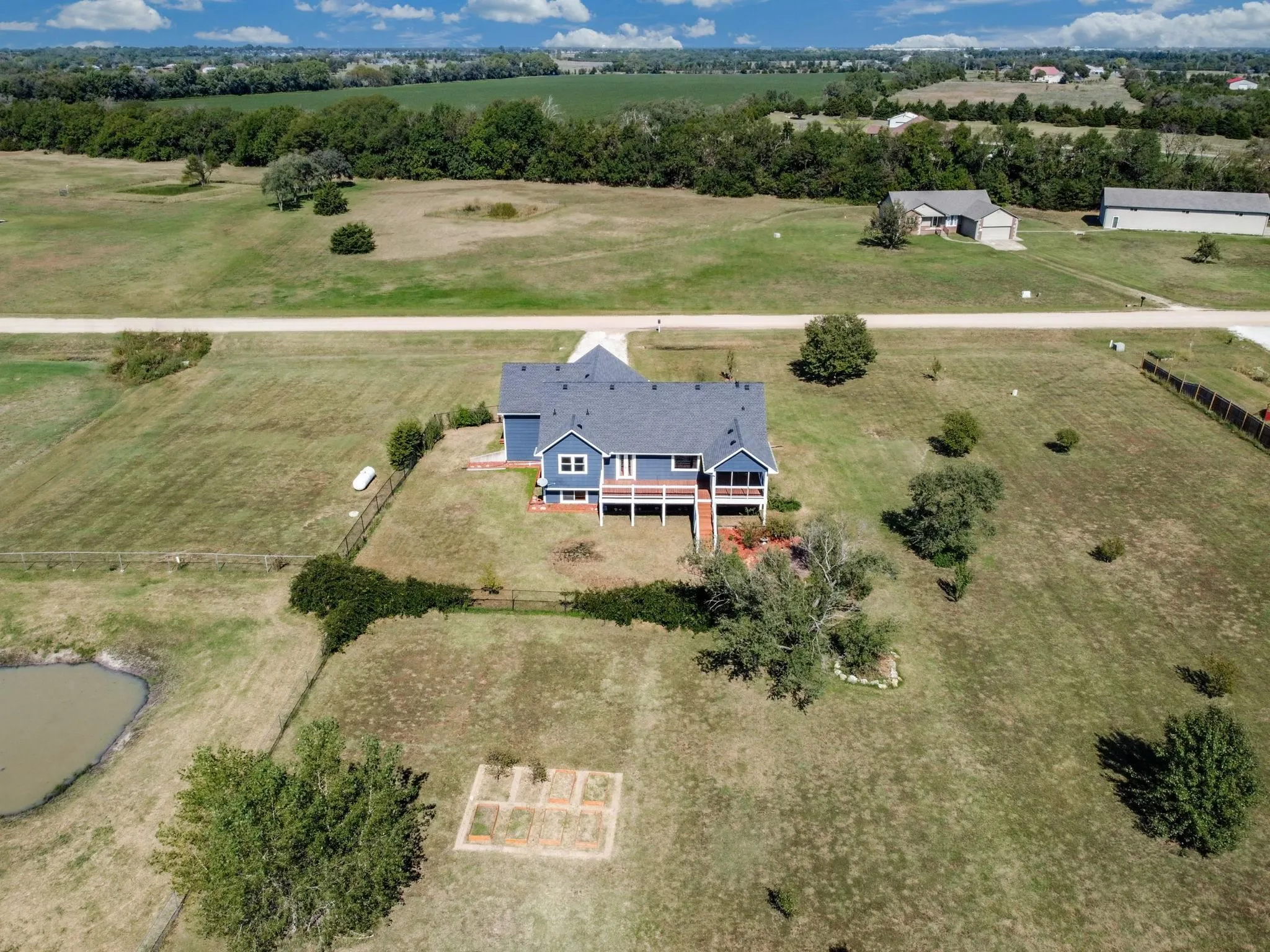 Wichita, Kansas 67210, United States, 3 Bedrooms Bedrooms, ,3 BathroomsBathrooms,Residential,Active,218836