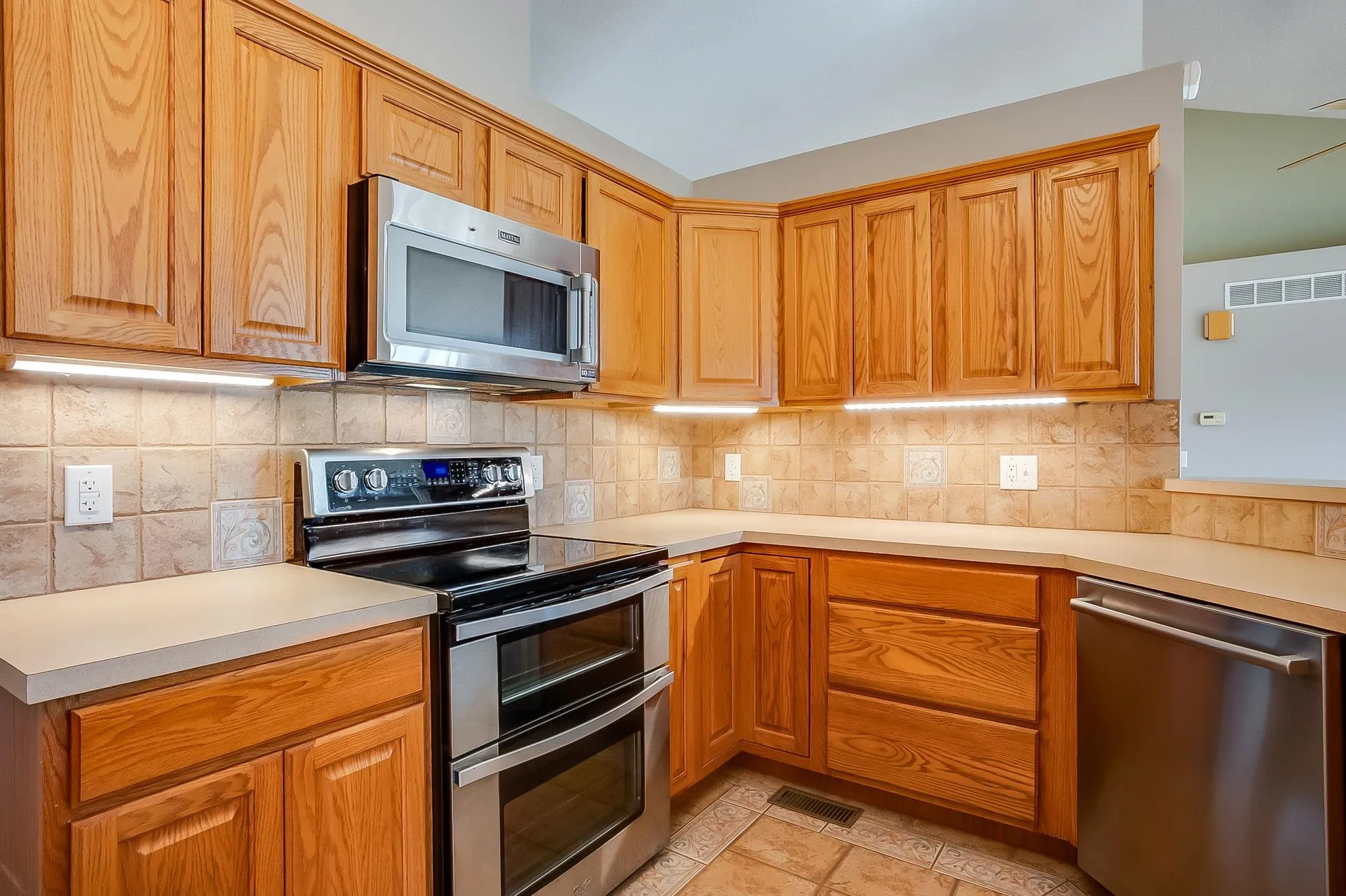 Wichita, Kansas 67210, United States, 3 Bedrooms Bedrooms, ,3 BathroomsBathrooms,Residential,Active,218836