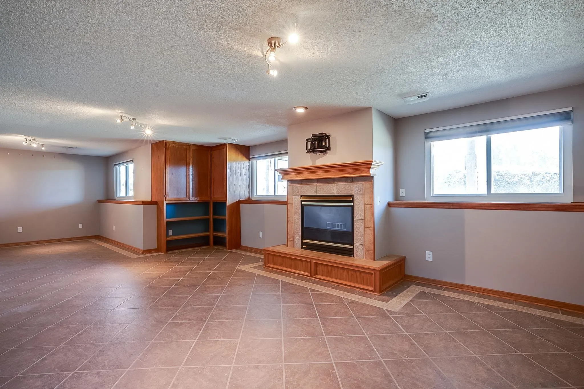 Wichita, Kansas 67210, United States, 3 Bedrooms Bedrooms, ,3 BathroomsBathrooms,Residential,Active,218836