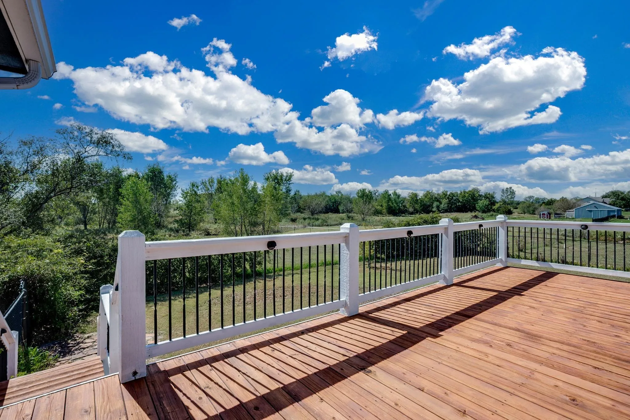 Wichita, Kansas 67210, United States, 3 Bedrooms Bedrooms, ,3 BathroomsBathrooms,Residential,Active,218836