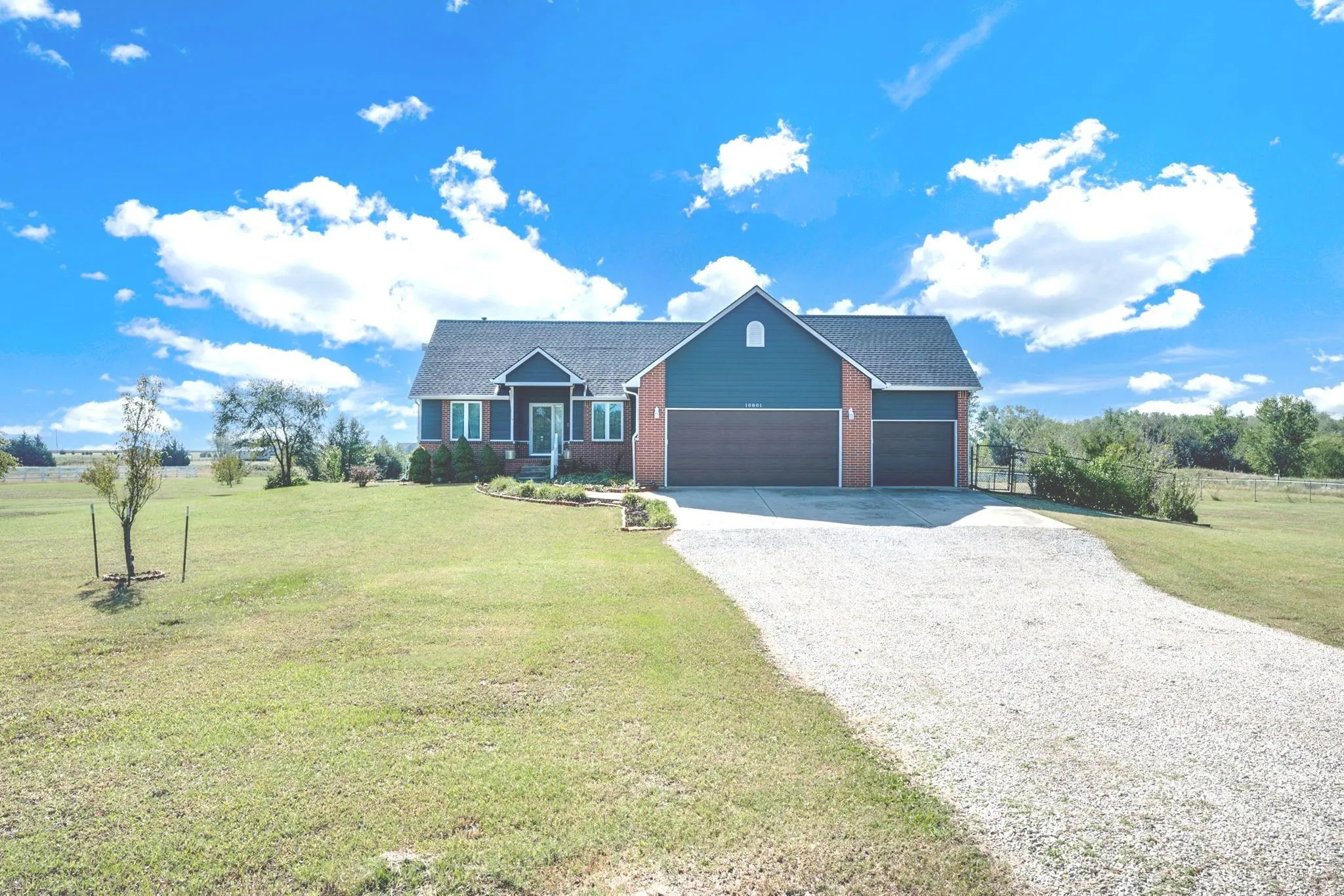 Wichita, Kansas 67210, United States, 3 Bedrooms Bedrooms, ,3 BathroomsBathrooms,Residential,Active,218836