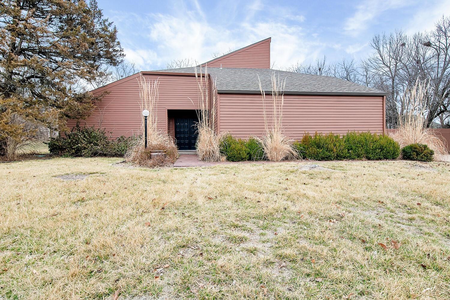 20 N Sagebrush St, Wichita, Kansas image 1