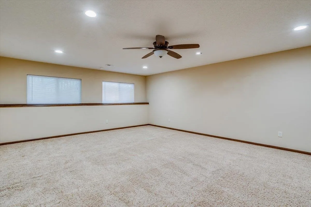 Wichita, Kansas 67226, United States, 4 Bedrooms Bedrooms, ,3 BathroomsBathrooms,Residential,Pending,130136