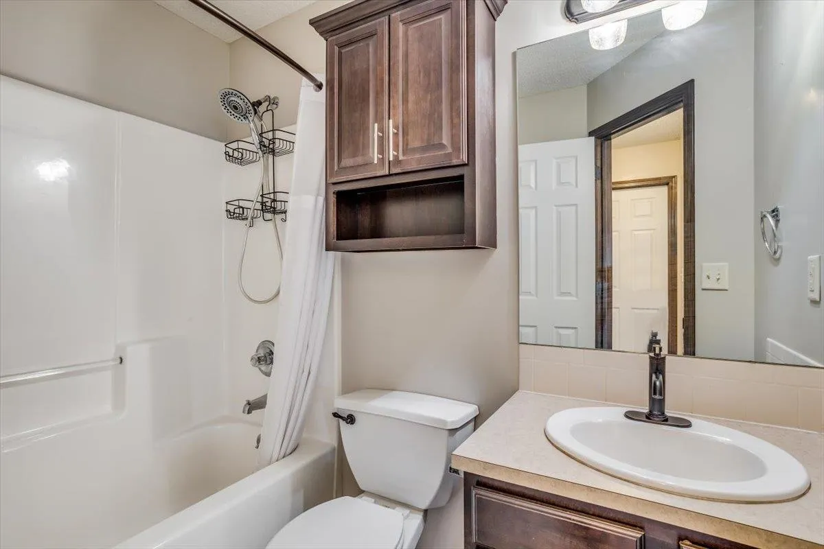 Wichita, Kansas 67226, United States, 4 Bedrooms Bedrooms, ,3 BathroomsBathrooms,Residential,Pending,130136