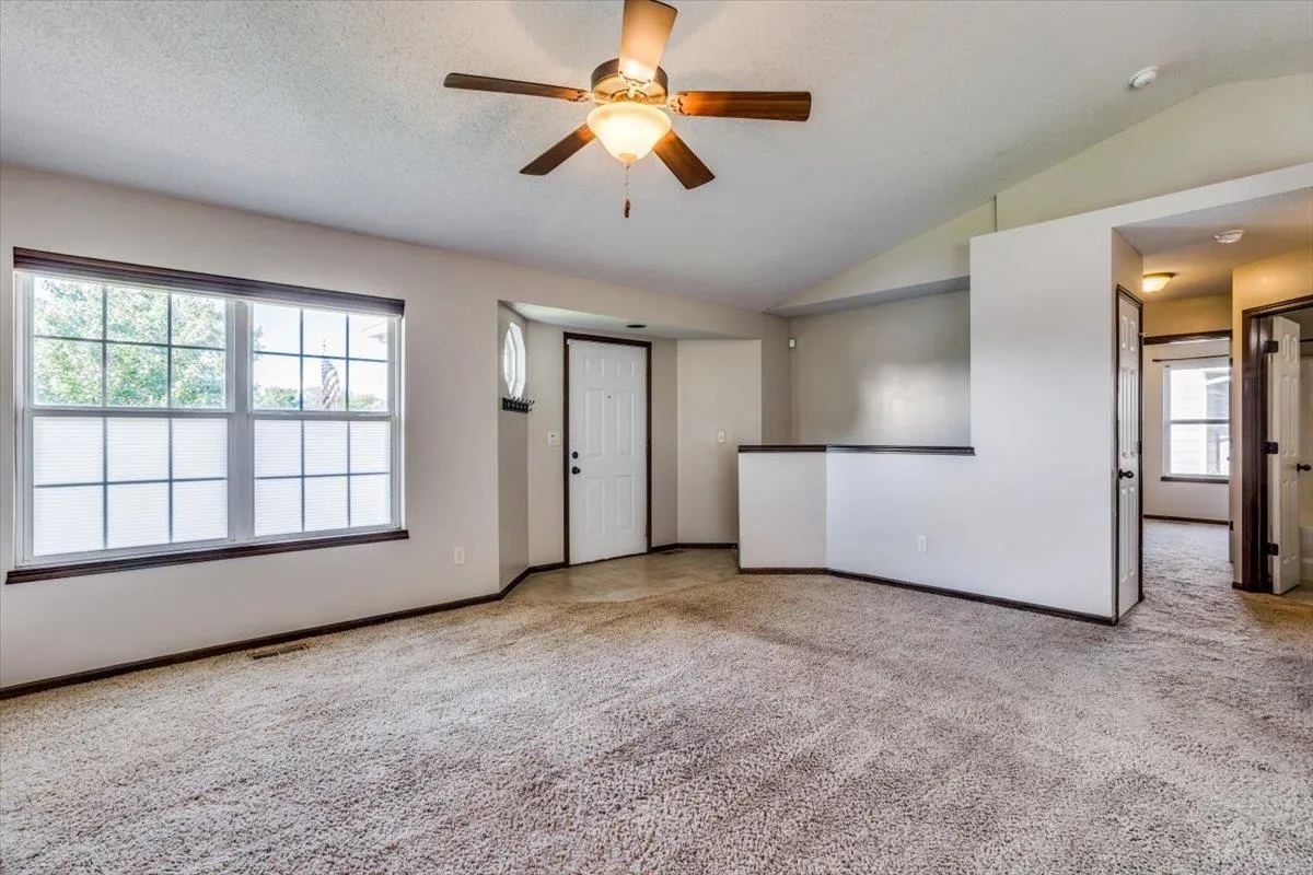 Wichita, Kansas 67226, United States, 4 Bedrooms Bedrooms, ,3 BathroomsBathrooms,Residential,Pending,130136