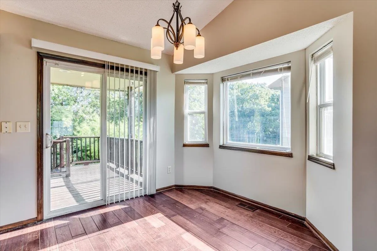 Wichita, Kansas 67226, United States, 4 Bedrooms Bedrooms, ,3 BathroomsBathrooms,Residential,Pending,130136