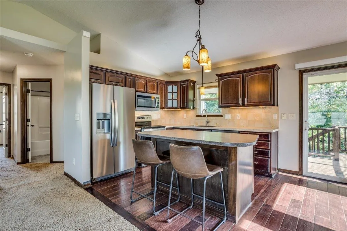 Wichita, Kansas 67226, United States, 4 Bedrooms Bedrooms, ,3 BathroomsBathrooms,Residential,Pending,130136