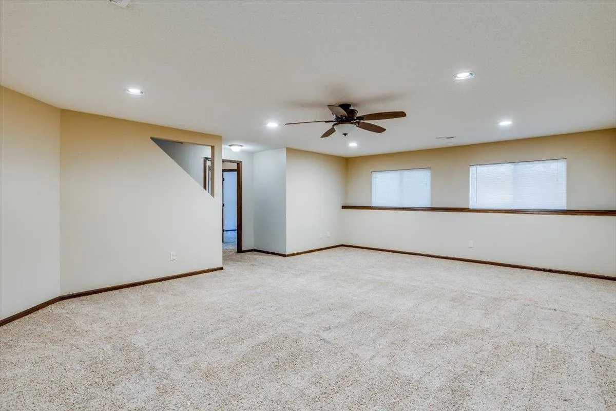 Wichita, Kansas 67226, United States, 4 Bedrooms Bedrooms, ,3 BathroomsBathrooms,Residential,Pending,130136