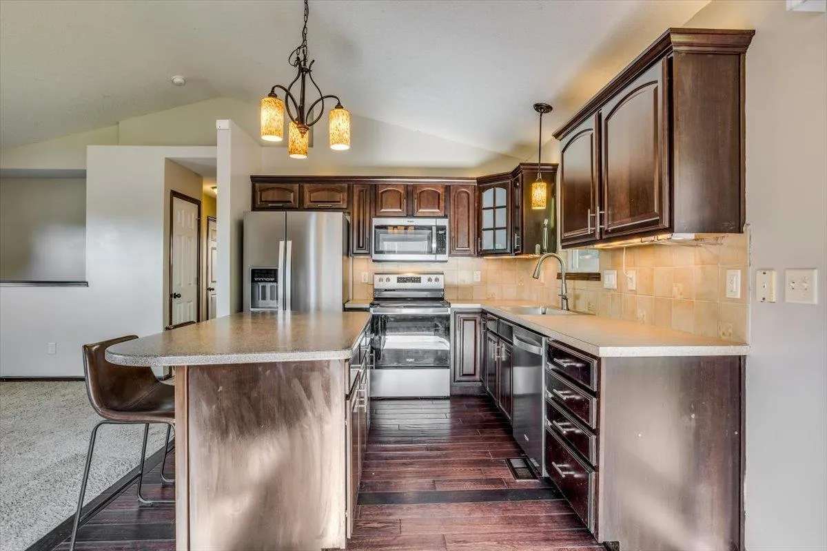 Wichita, Kansas 67226, United States, 4 Bedrooms Bedrooms, ,3 BathroomsBathrooms,Residential,Pending,130136