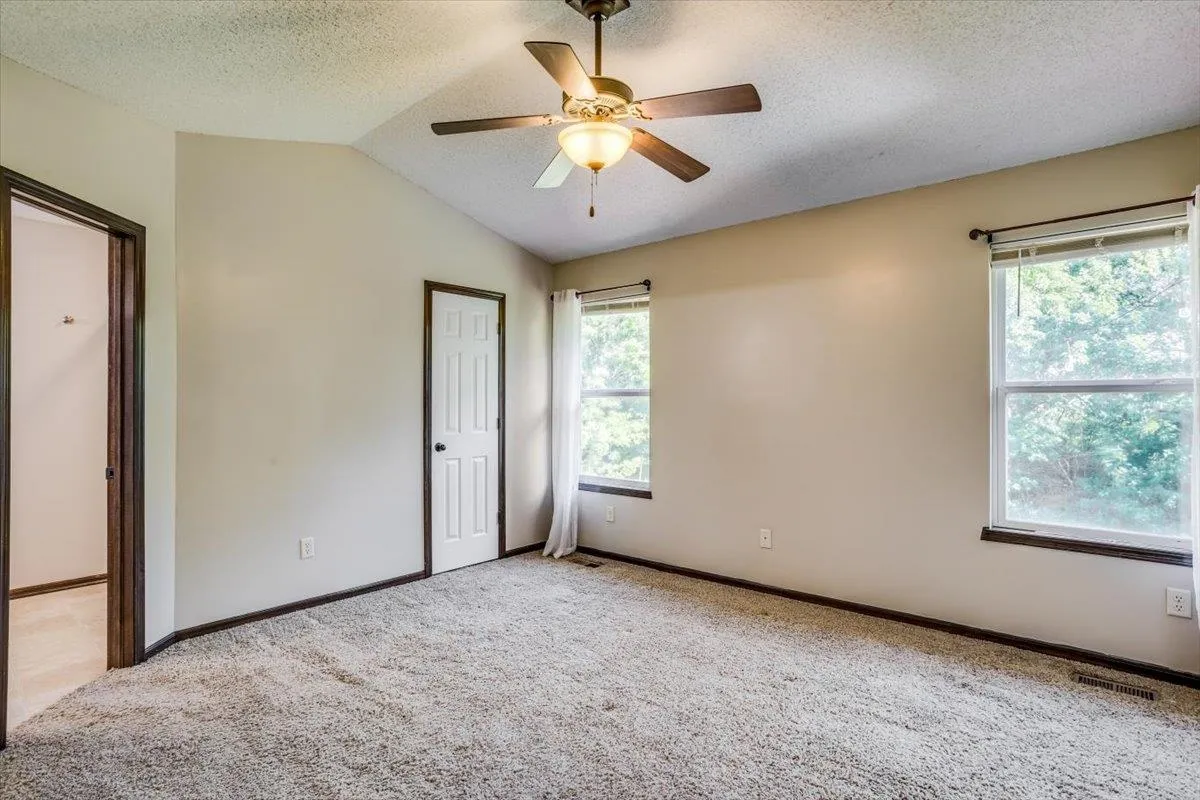 Wichita, Kansas 67226, United States, 4 Bedrooms Bedrooms, ,3 BathroomsBathrooms,Residential,Pending,130136