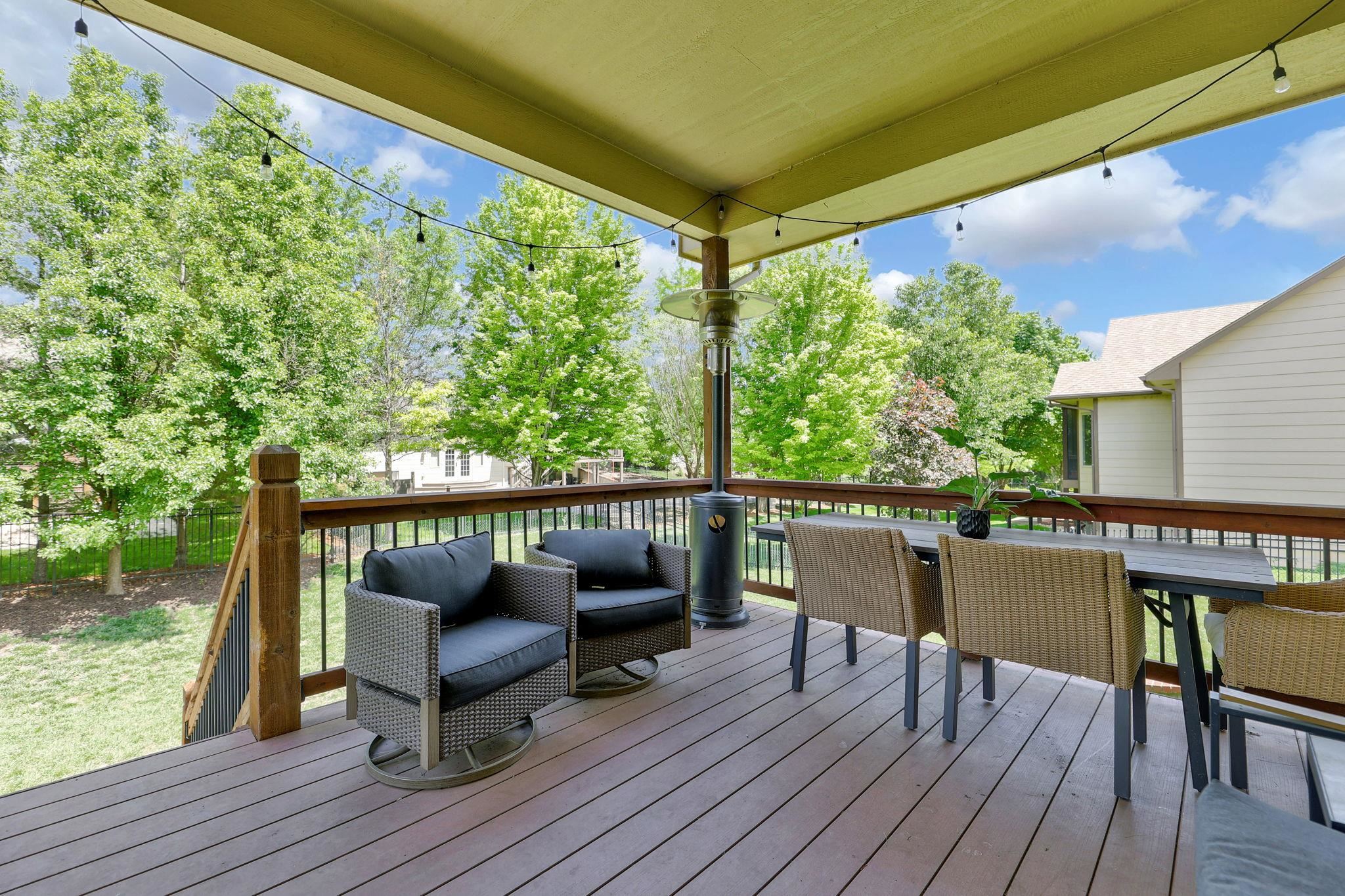 Wichita, Kansas 67206, United States, 5 Bedrooms Bedrooms, ,3 BathroomsBathrooms,Residential,Pending,62382