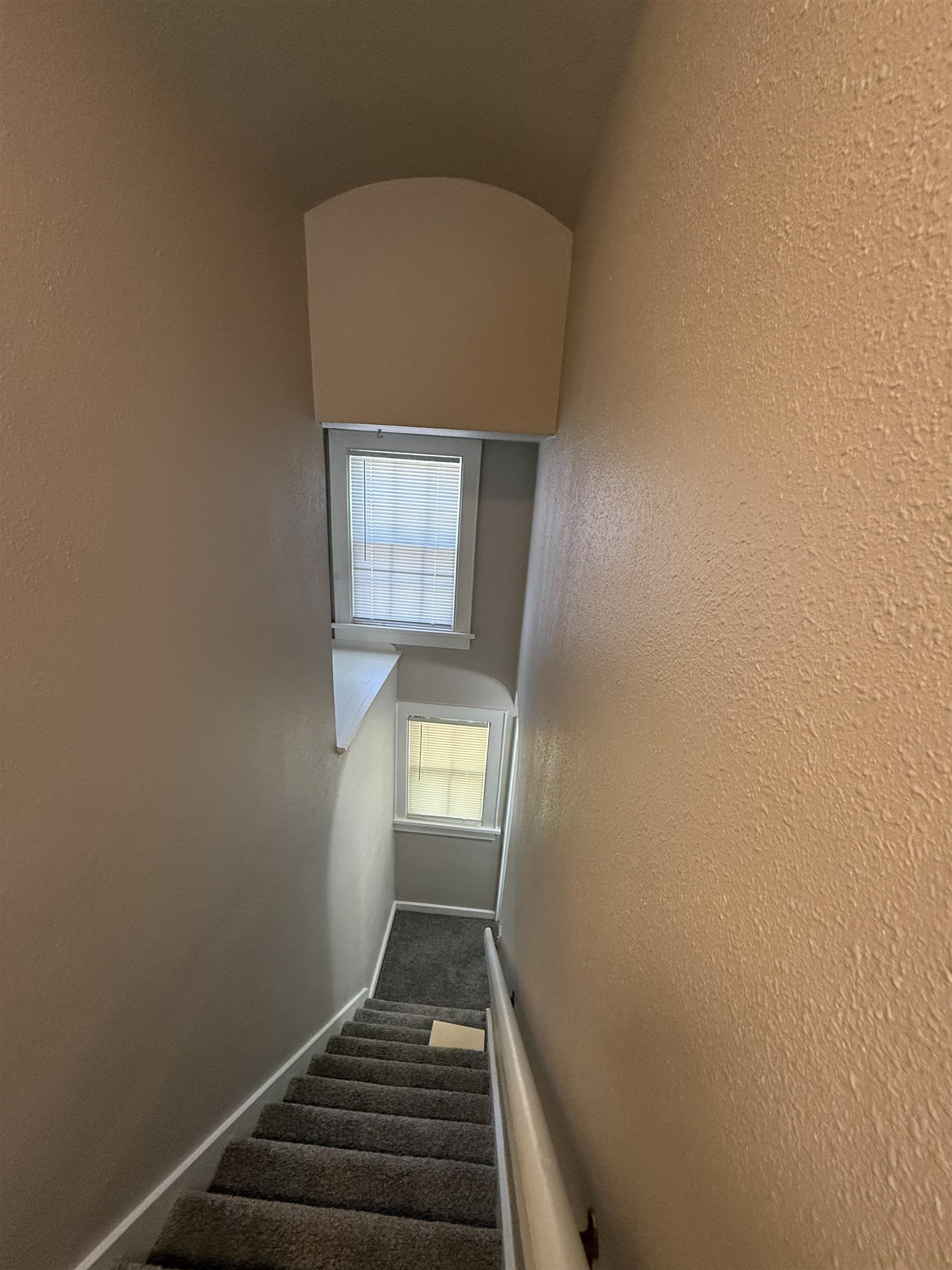 405 W Kirwin Ave, Salina, Kansas image 10
