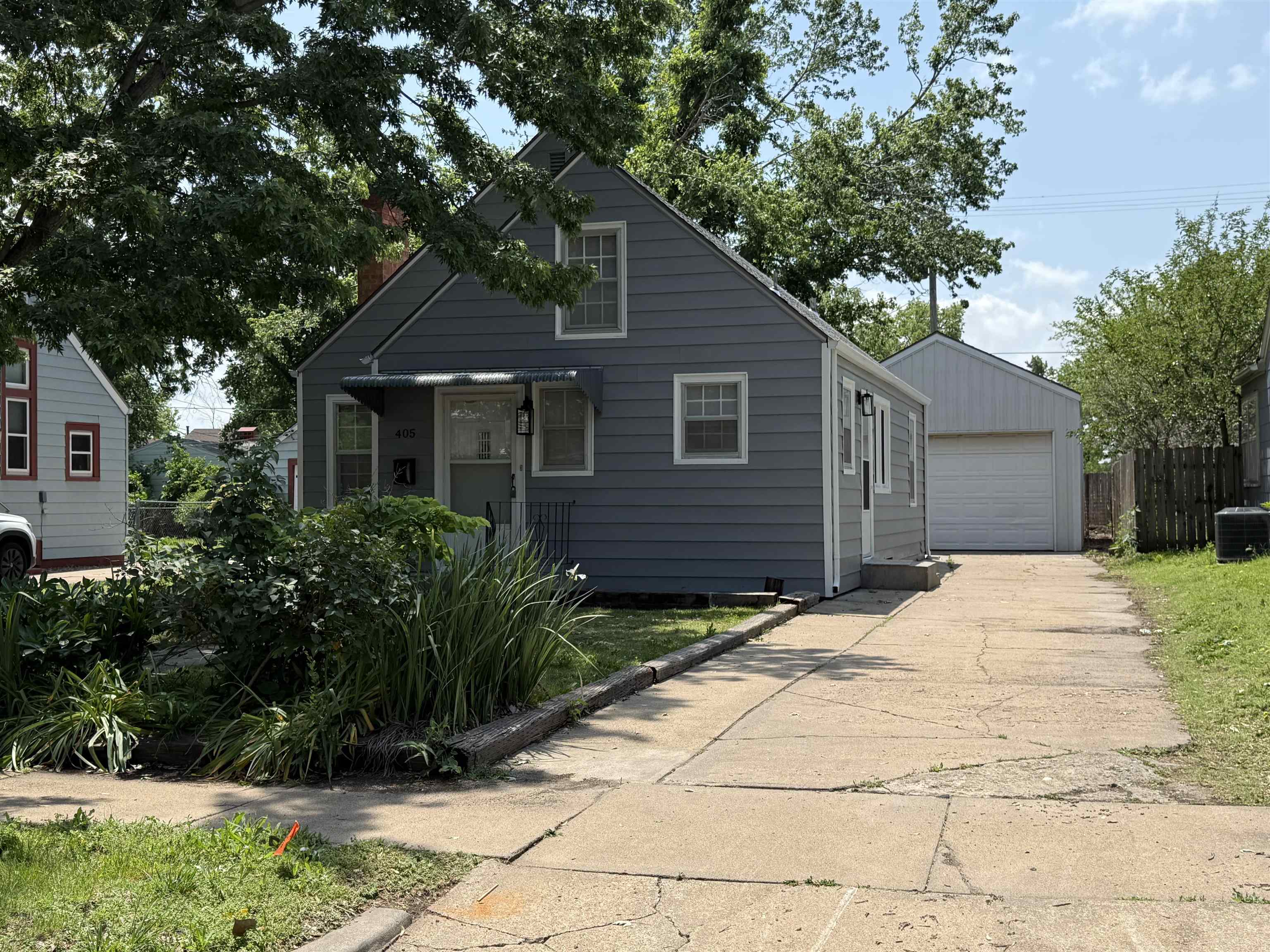 405 W Kirwin Ave, Salina, Kansas image 2
