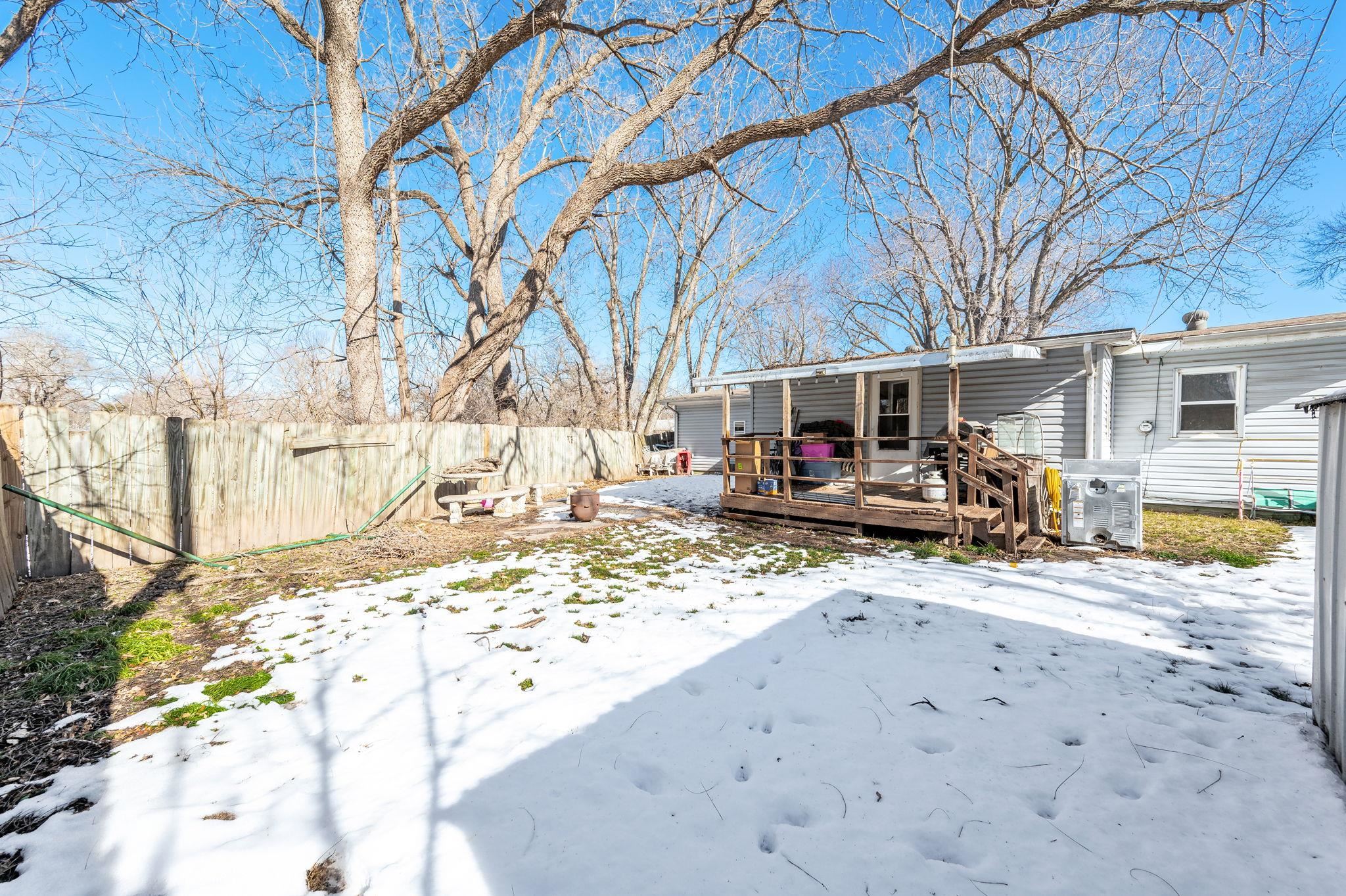 305 Stewart Ave, Haysville, Kansas image 17