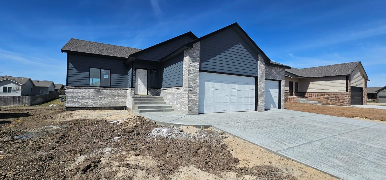5849 N Newport St, Park City, Kansas image 3