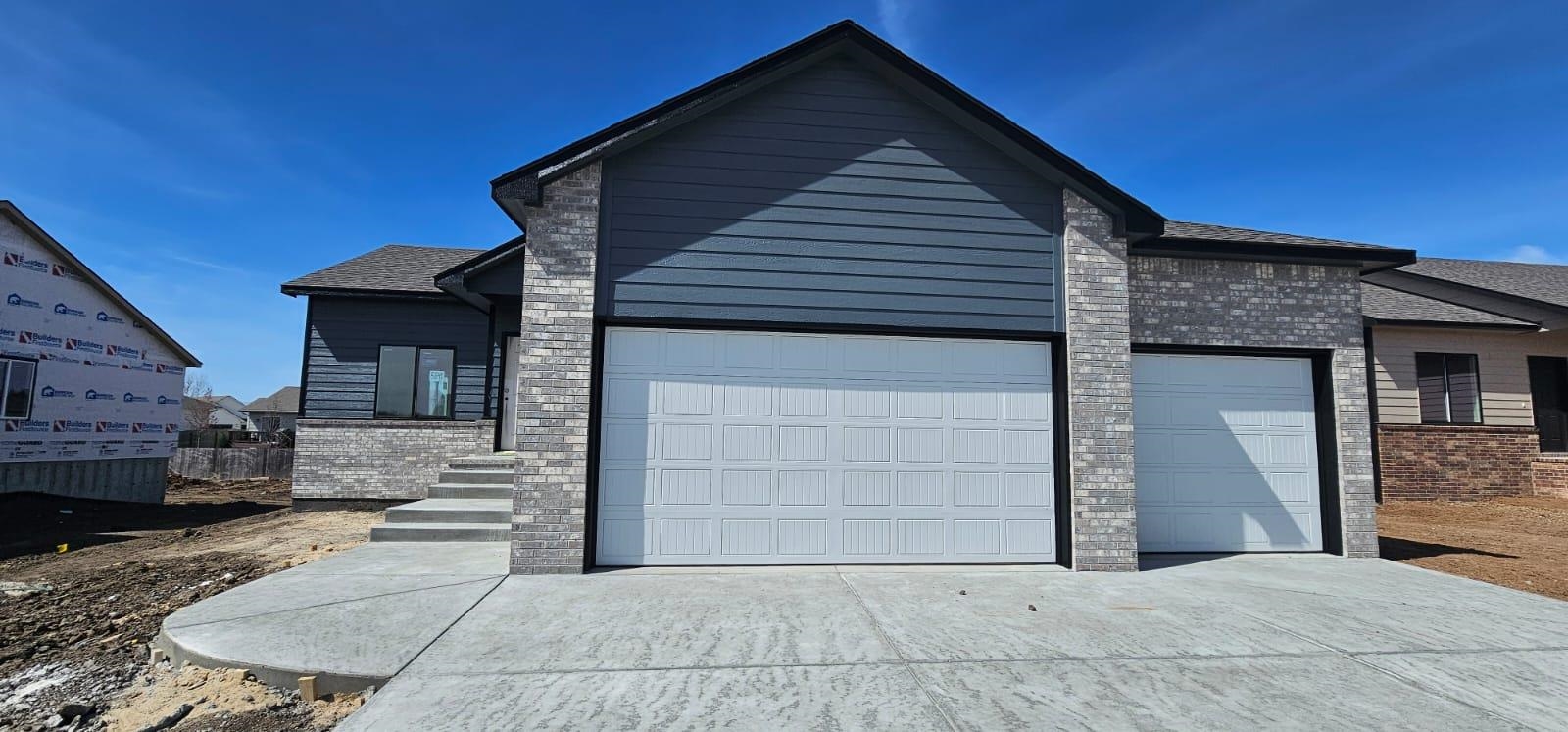 5849 N Newport St, Park City, Kansas image 2