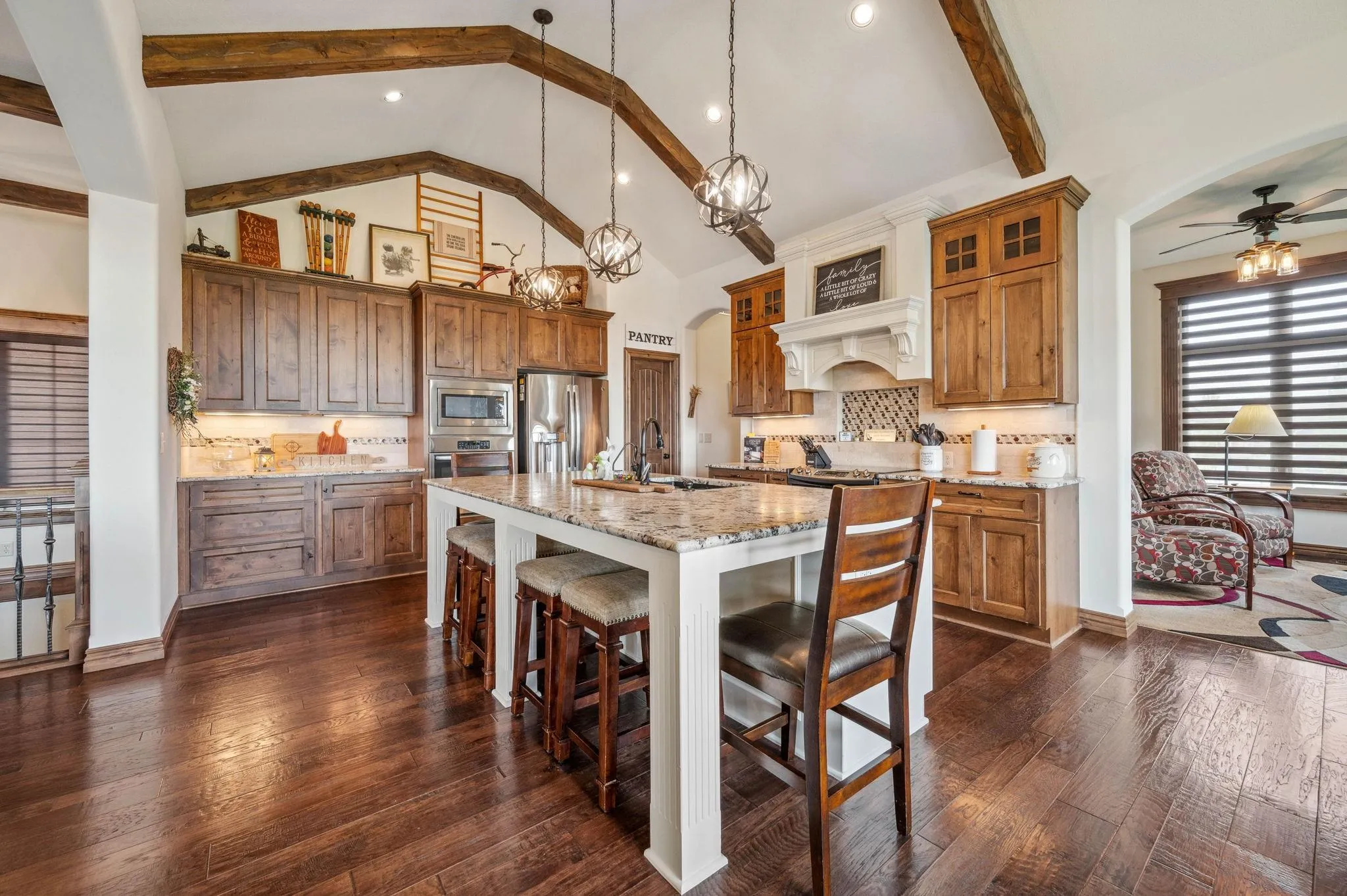 Colwich, Kansas 67030, United States, 4 Bedrooms Bedrooms, ,4 BathroomsBathrooms,Residential,Pending,144200