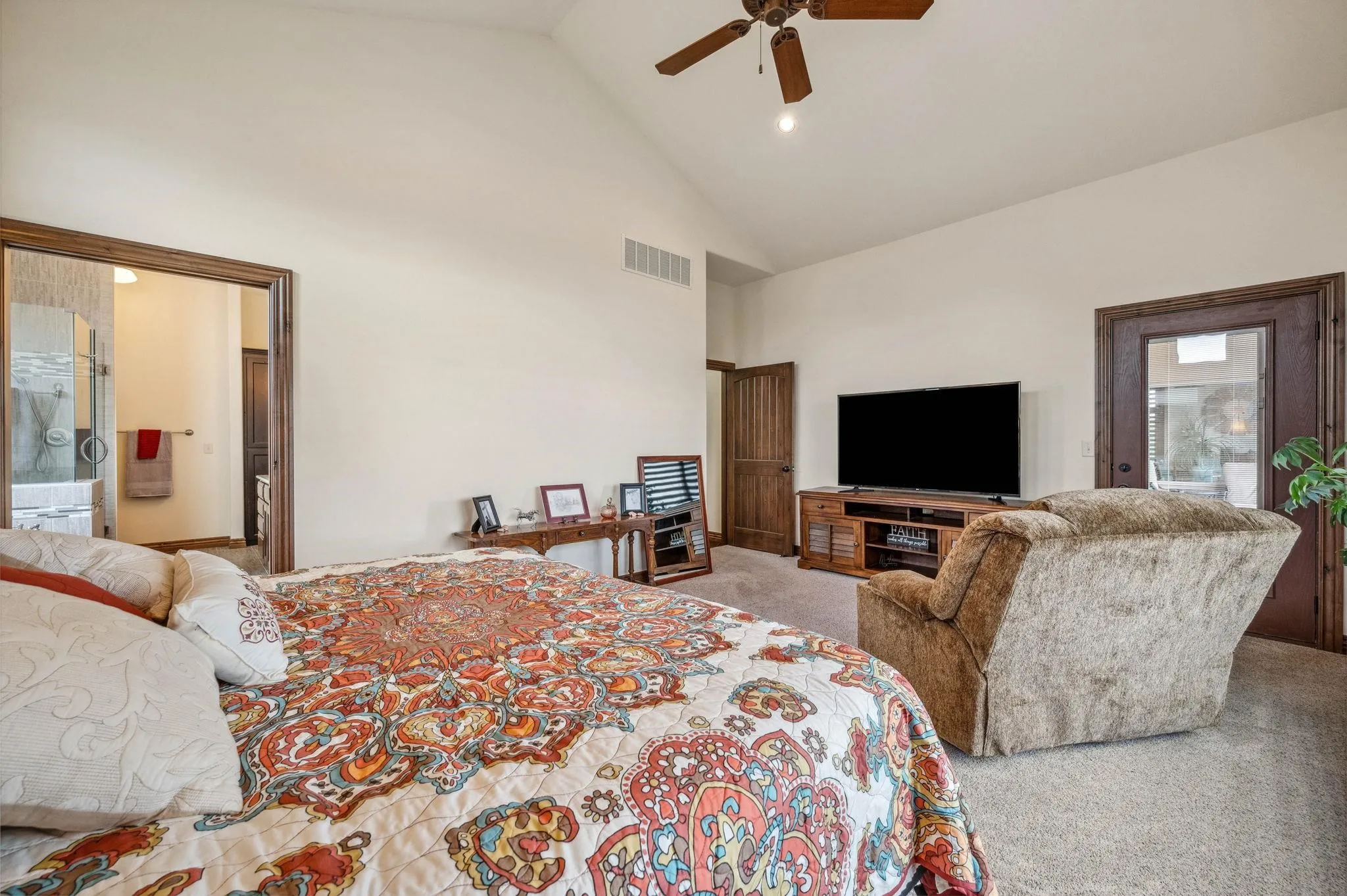 Colwich, Kansas 67030, United States, 4 Bedrooms Bedrooms, ,4 BathroomsBathrooms,Residential,Pending,144200