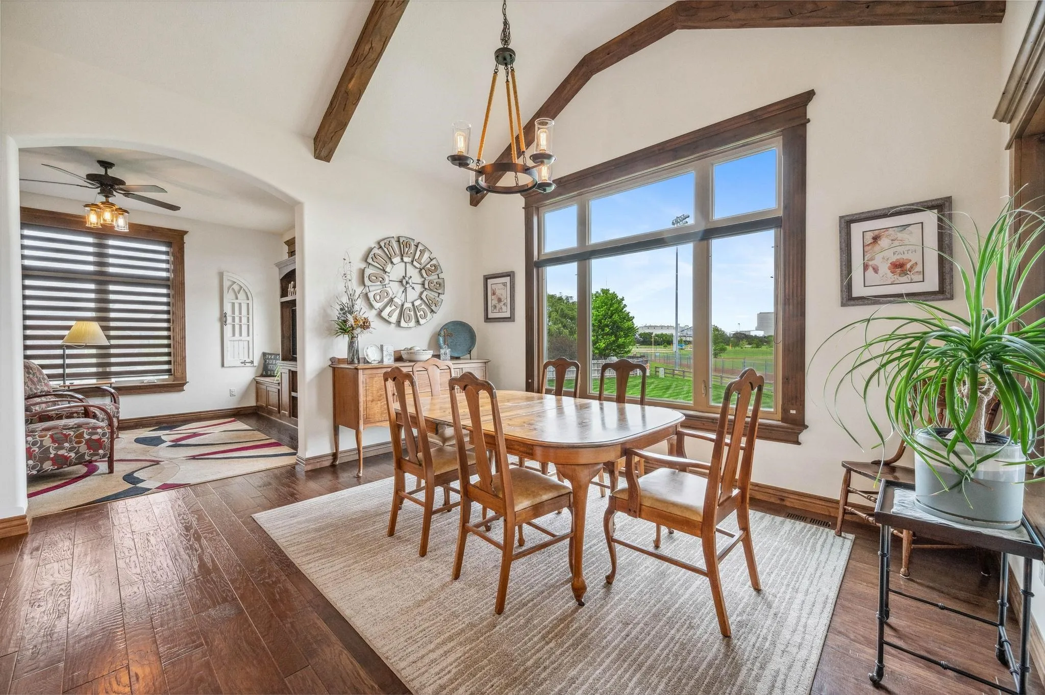 Colwich, Kansas 67030, United States, 4 Bedrooms Bedrooms, ,4 BathroomsBathrooms,Residential,Pending,144200