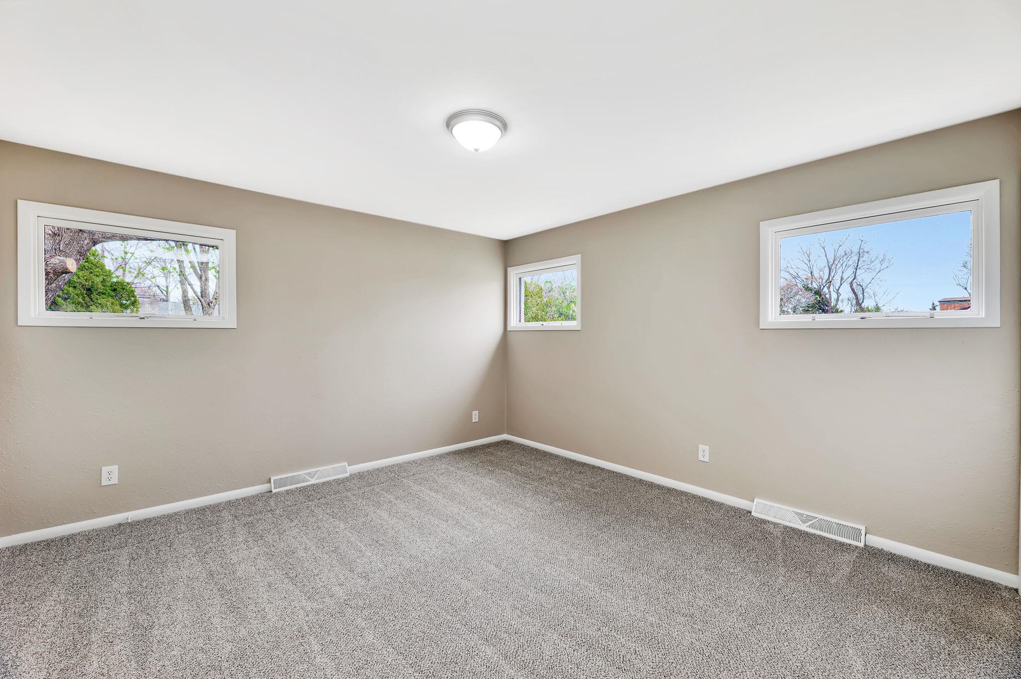 936 S Dowell Ter, Wichita, Kansas image 17
