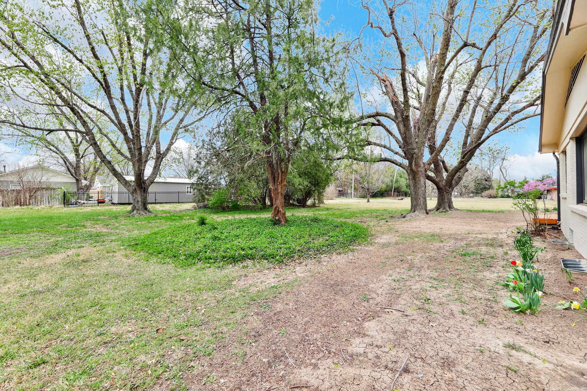 936 S Dowell Ter, Wichita, Kansas image 33