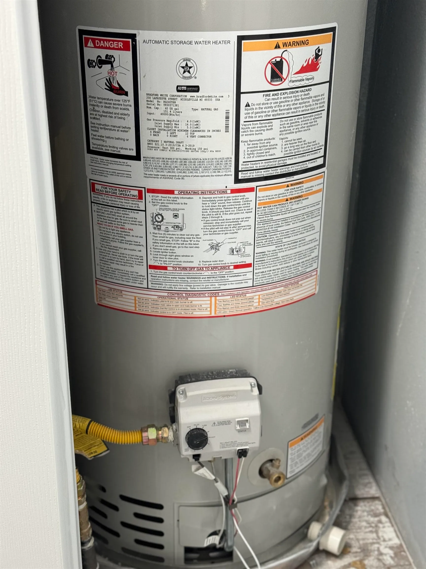 Wichita, Kansas 67218, United States, 3 Bedrooms Bedrooms, ,1 BathroomBathrooms,Residential,Pending,43975