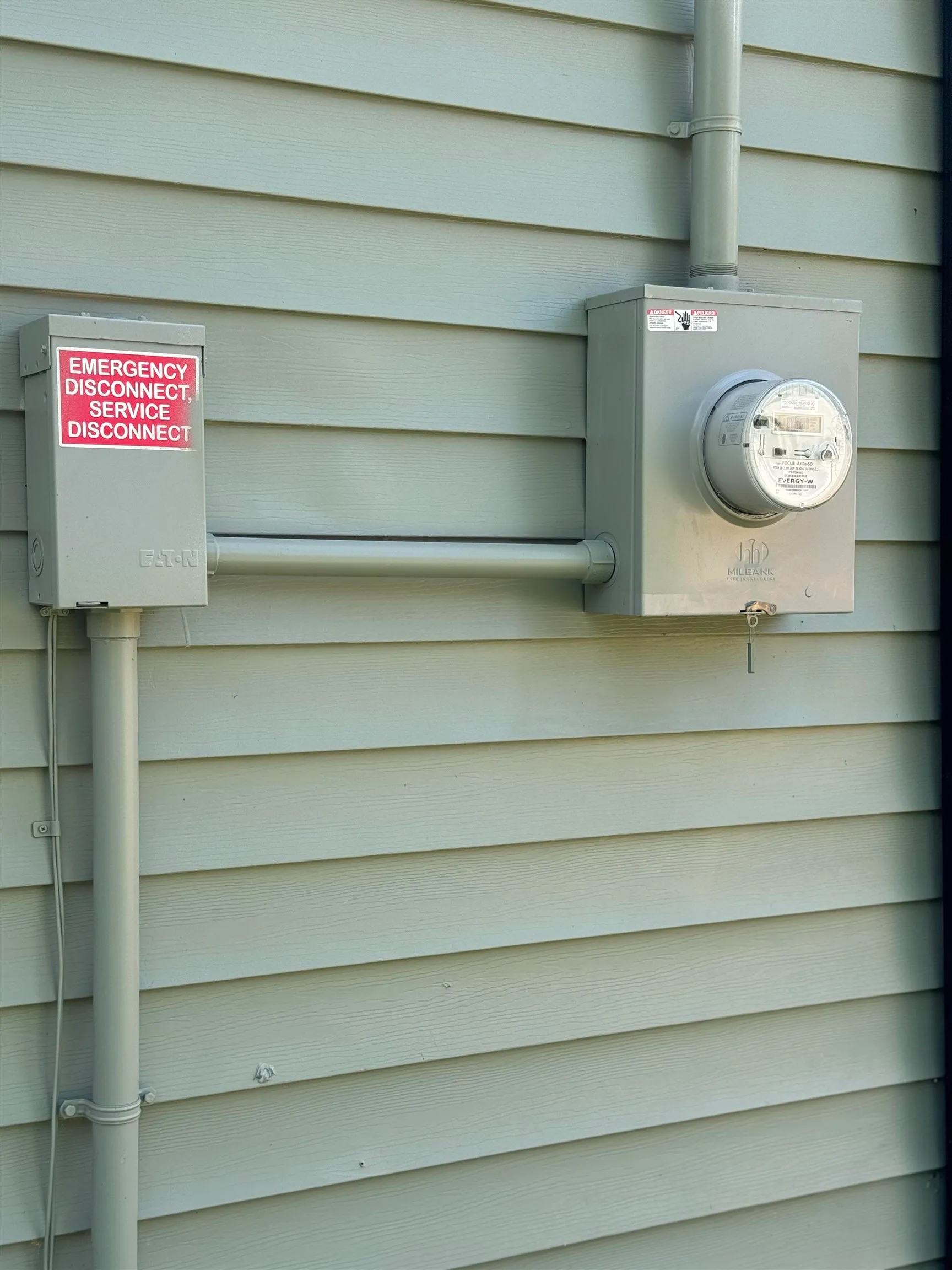 Wichita, Kansas 67218, United States, 3 Bedrooms Bedrooms, ,1 BathroomBathrooms,Residential,Pending,43975