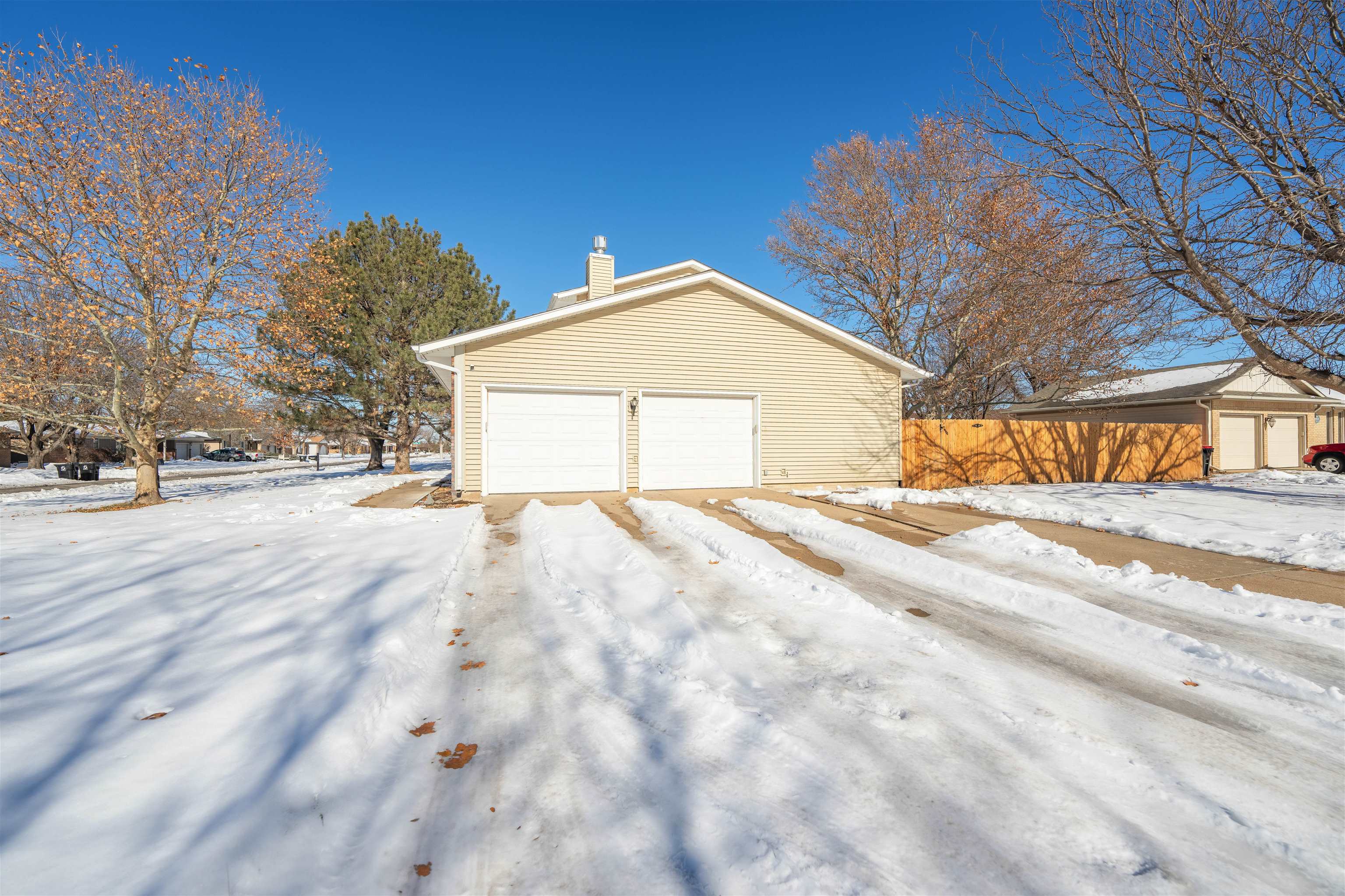 2623 Colonial Ln, Salina, Kansas image 35