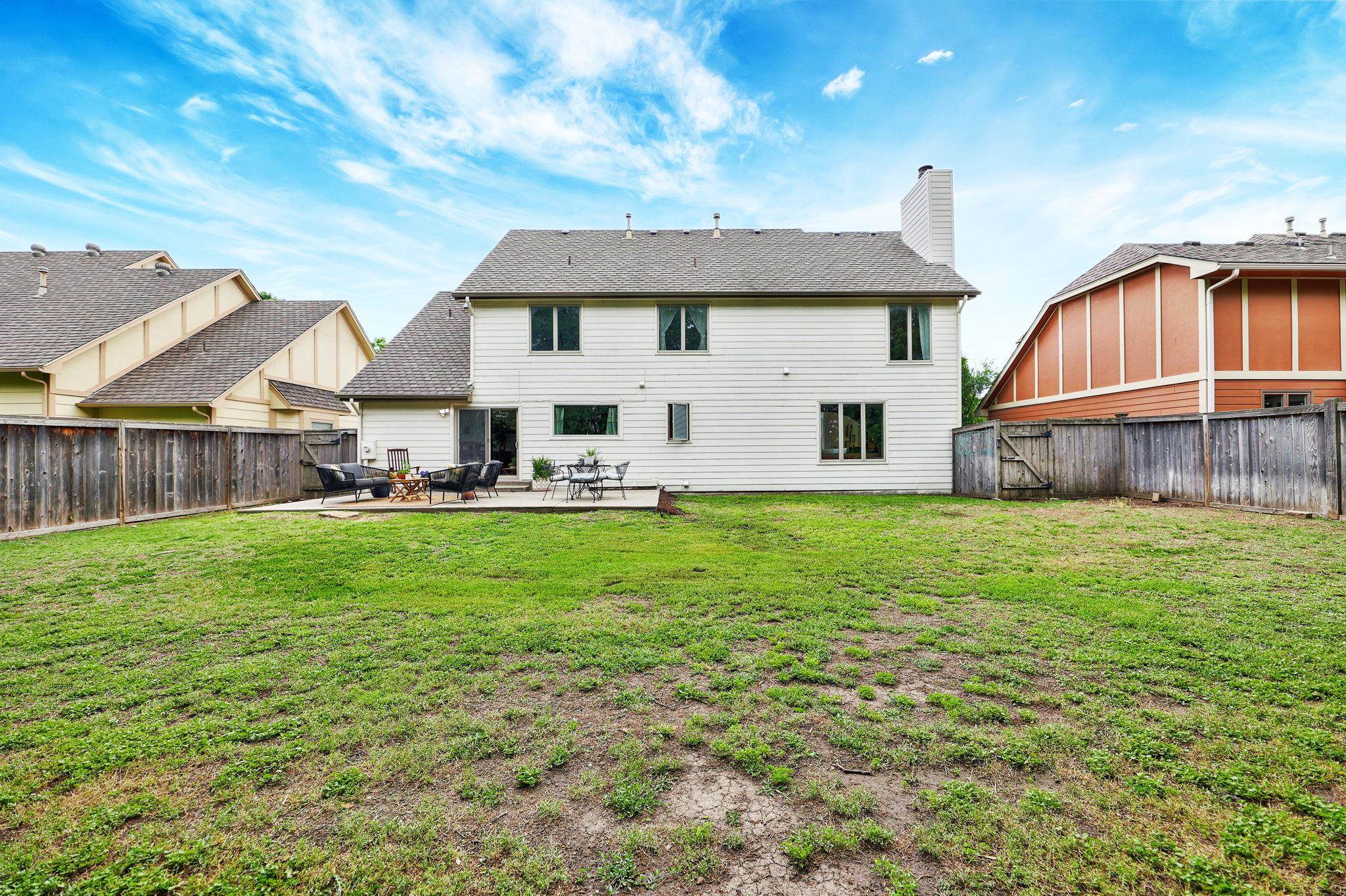 Wichita, Kansas 67226, United States, 5 Bedrooms Bedrooms, ,4 BathroomsBathrooms,Residential,Pending,57653