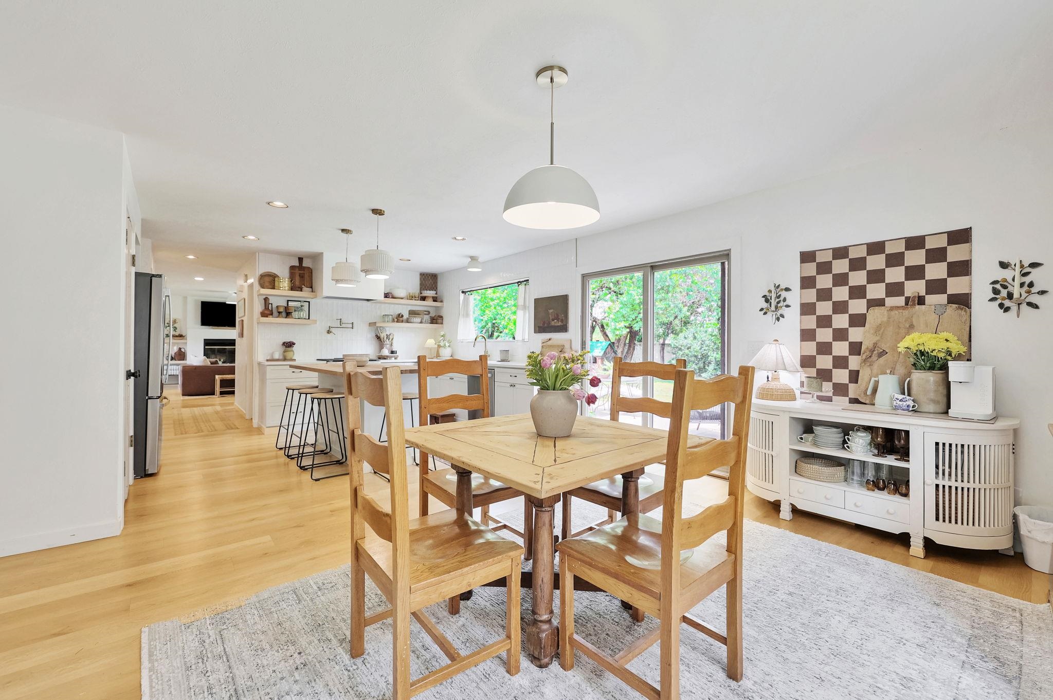 Wichita, Kansas 67226, United States, 5 Bedrooms Bedrooms, ,4 BathroomsBathrooms,Residential,Pending,57653