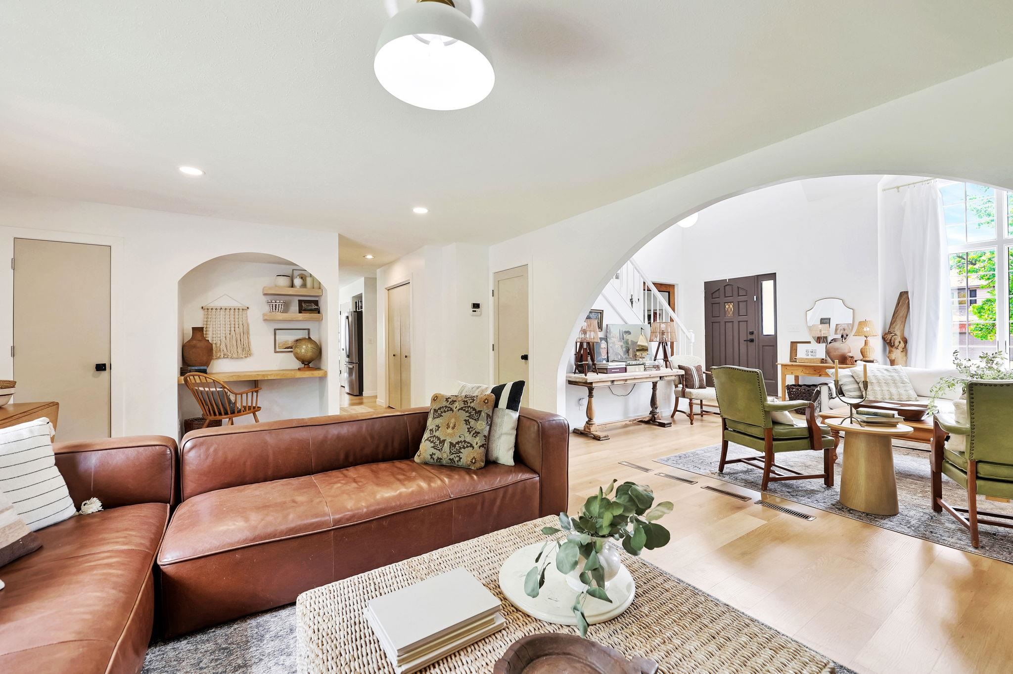 Wichita, Kansas 67226, United States, 5 Bedrooms Bedrooms, ,4 BathroomsBathrooms,Residential,Pending,57653