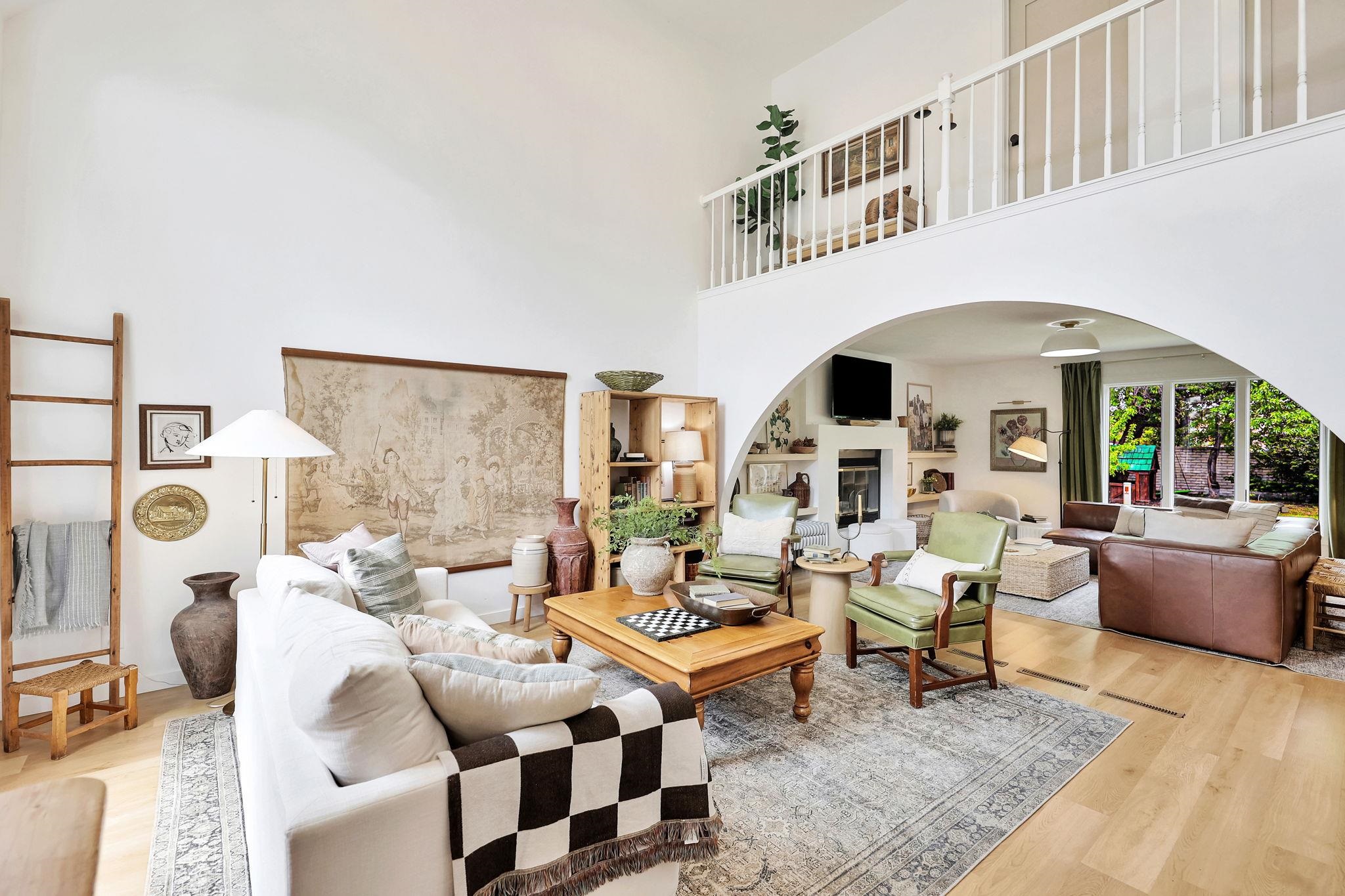 Wichita, Kansas 67226, United States, 5 Bedrooms Bedrooms, ,4 BathroomsBathrooms,Residential,Pending,57653