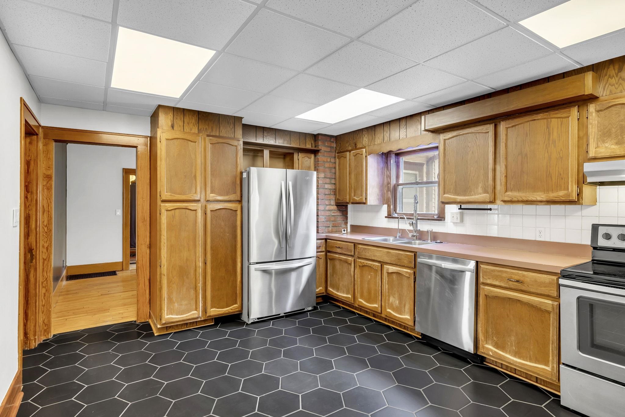 123 S Chautauqua Ave, Wichita, Kansas image 10